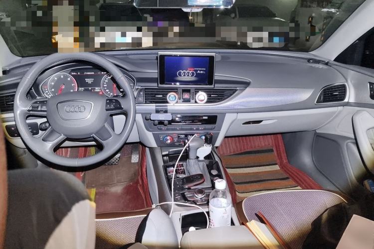 Used Audi A6L 2012 TFSI Comfort Model Center Console
