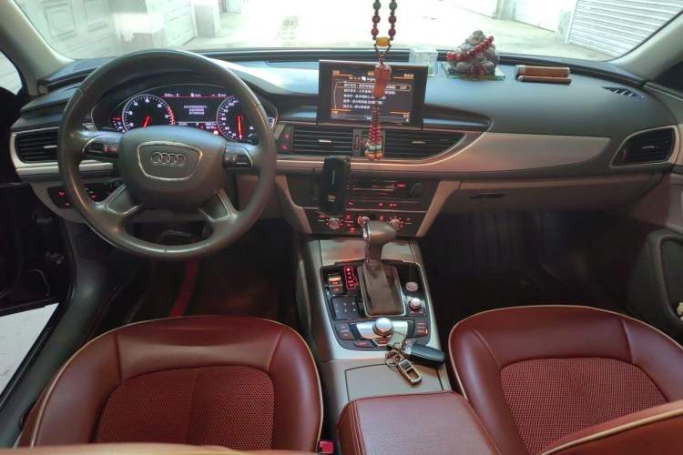 Used Audi A6L 2012 30 FSI Technology Edition Center Console
