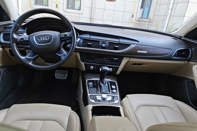 Used Audi A6L 2012 50 TFSI quattro Luxury Model Center Console