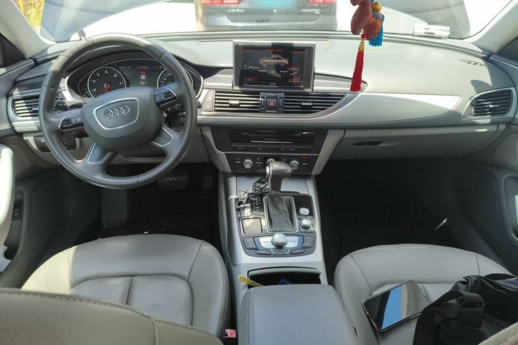 Used Audi A6L 2012 TFSI Standard Model Center Console