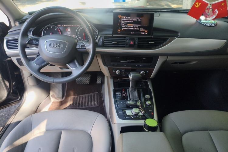 Used Audi A6L 2012 TFSI Comfort Model Center Console
