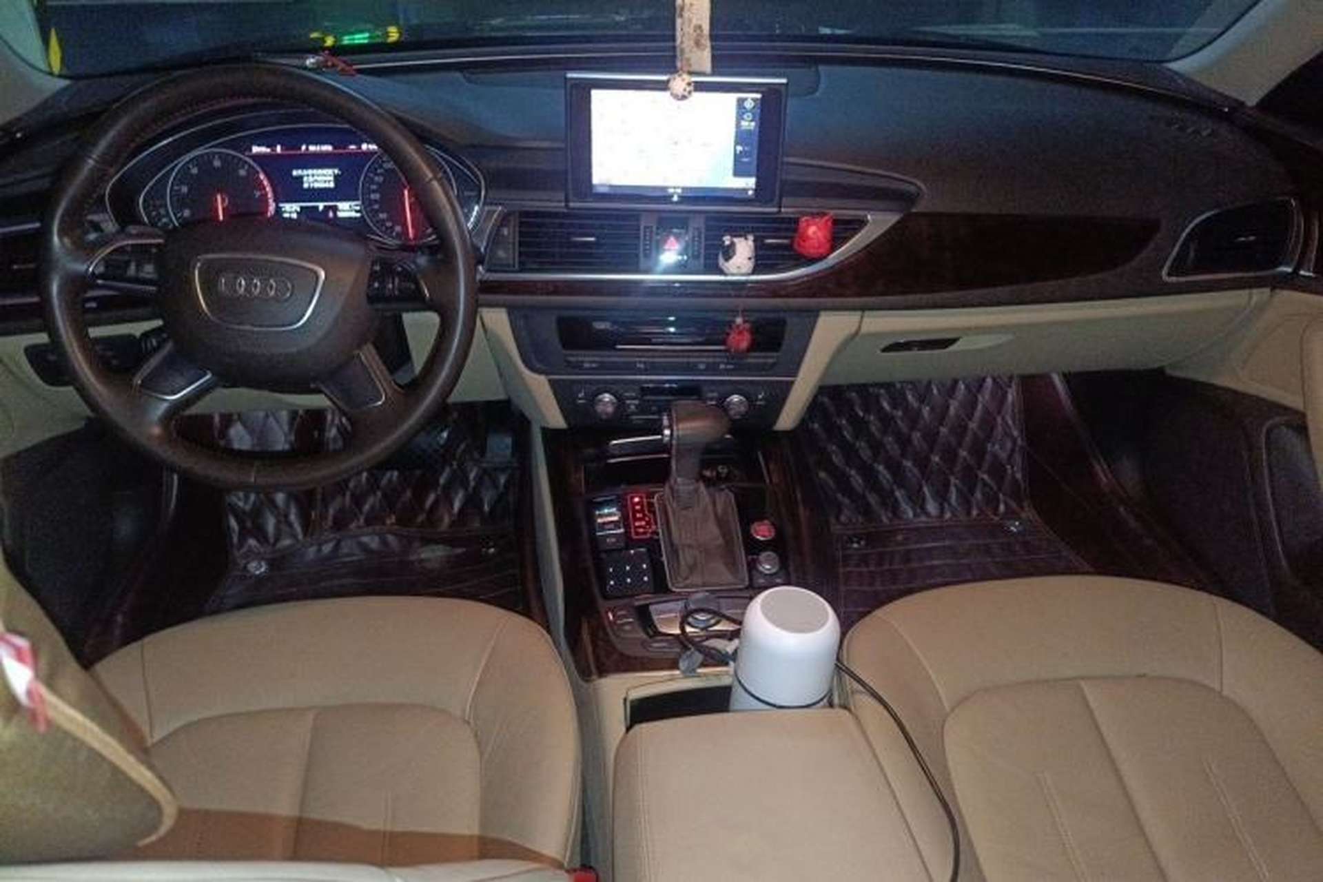 Used Audi A6L 2012 30 FSI Comfort Model Center Console