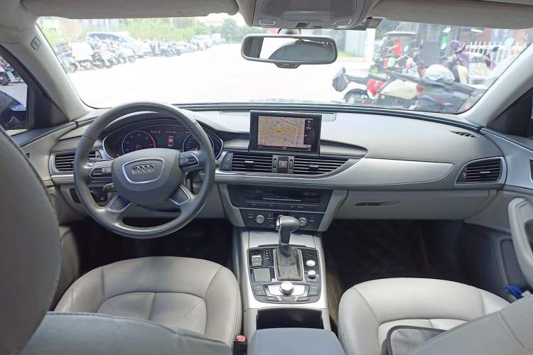 Used Audi A6L 2012 TFSI Standard Model Center Console