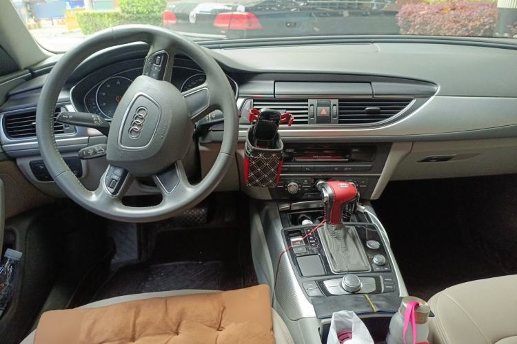 Used Audi A6L 2012 TFSI Standard Model Center Console