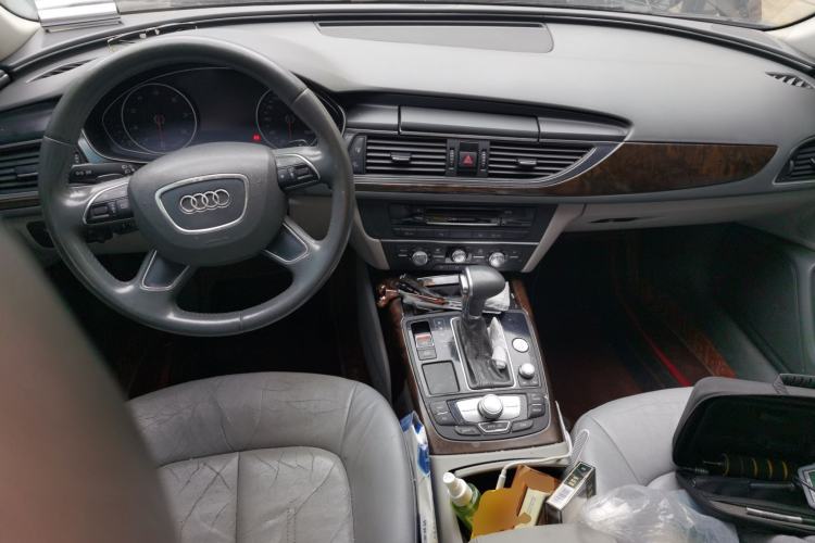 Used Audi A6L 2012 TFSI Standard Model Center Console