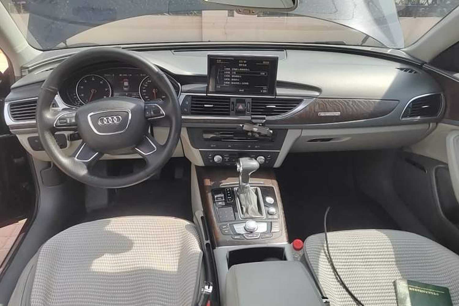 Used Audi A6L 2012 50 TFSI quattro Luxury Model Center Console