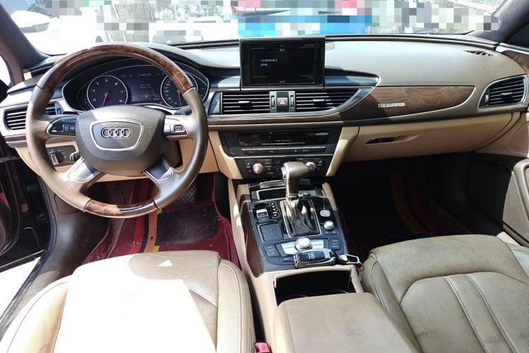 Used Audi A6L 2012 35 FSI quattro Luxury Model Center Console