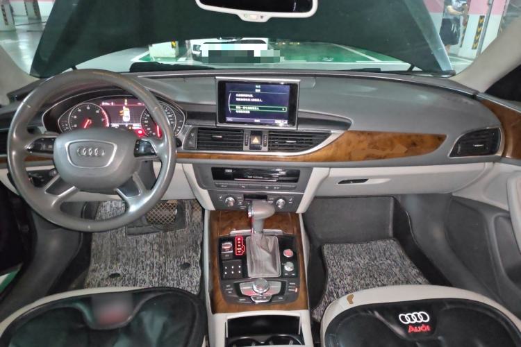 Used Audi A6L 2012 TFSI Comfort Model Center Console