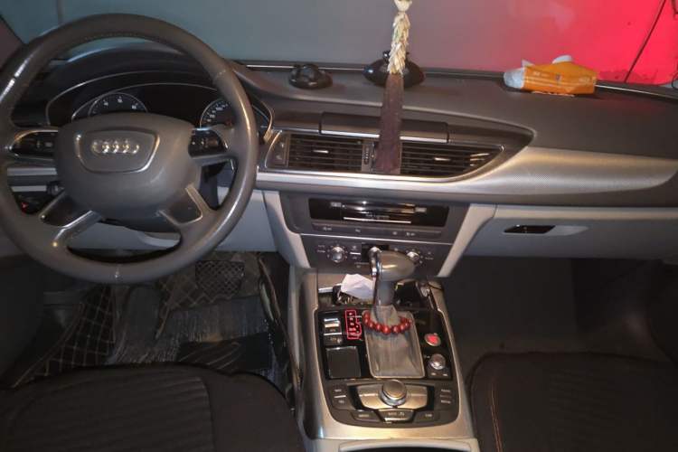 Used Audi A6L 2012 TFSI Standard Model Center Console