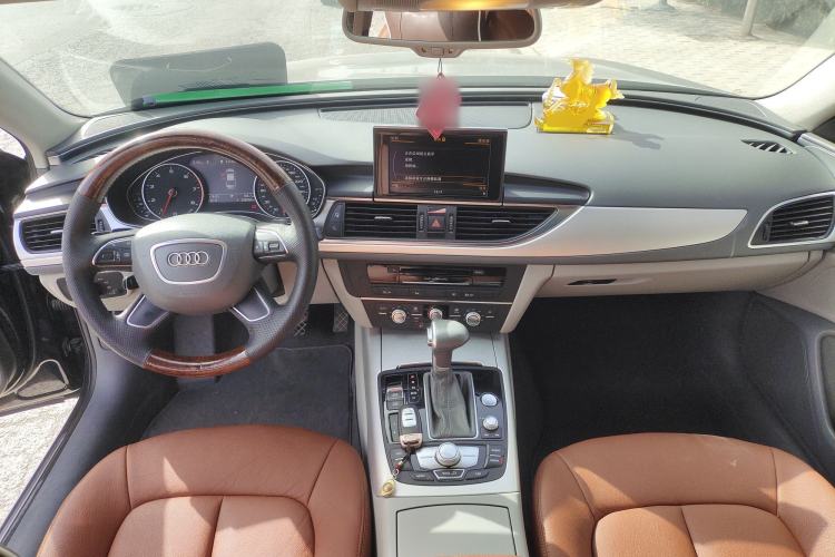 Used Audi A6L 2012 TFSI Standard Model Center Console