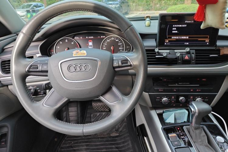 Used Audi A6L 2012 30 FSI Technology Edition Center Console