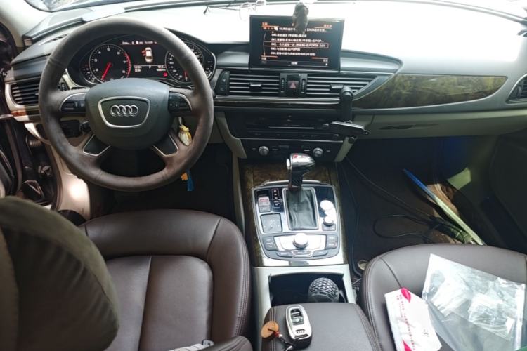 Used Audi A6L 2012 30 FSI Technology Edition Center Console