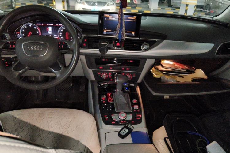 Used Audi A6L 2012 TFSI Standard Model Center Console