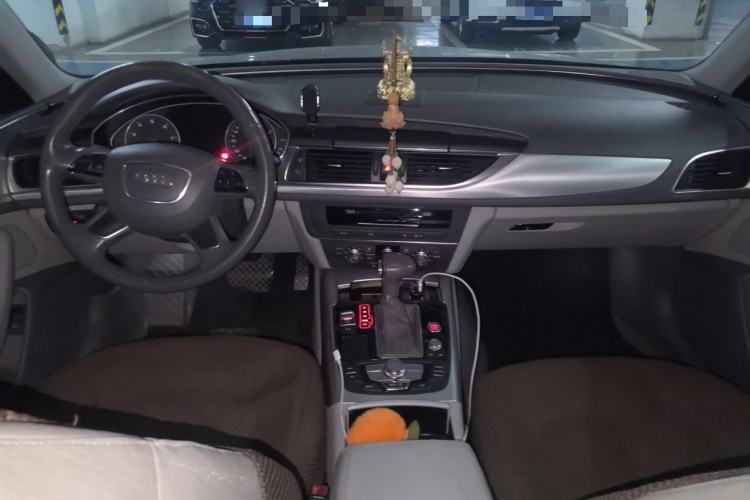 Used Audi A6L 2012 30 FSI Technology Edition Center Console