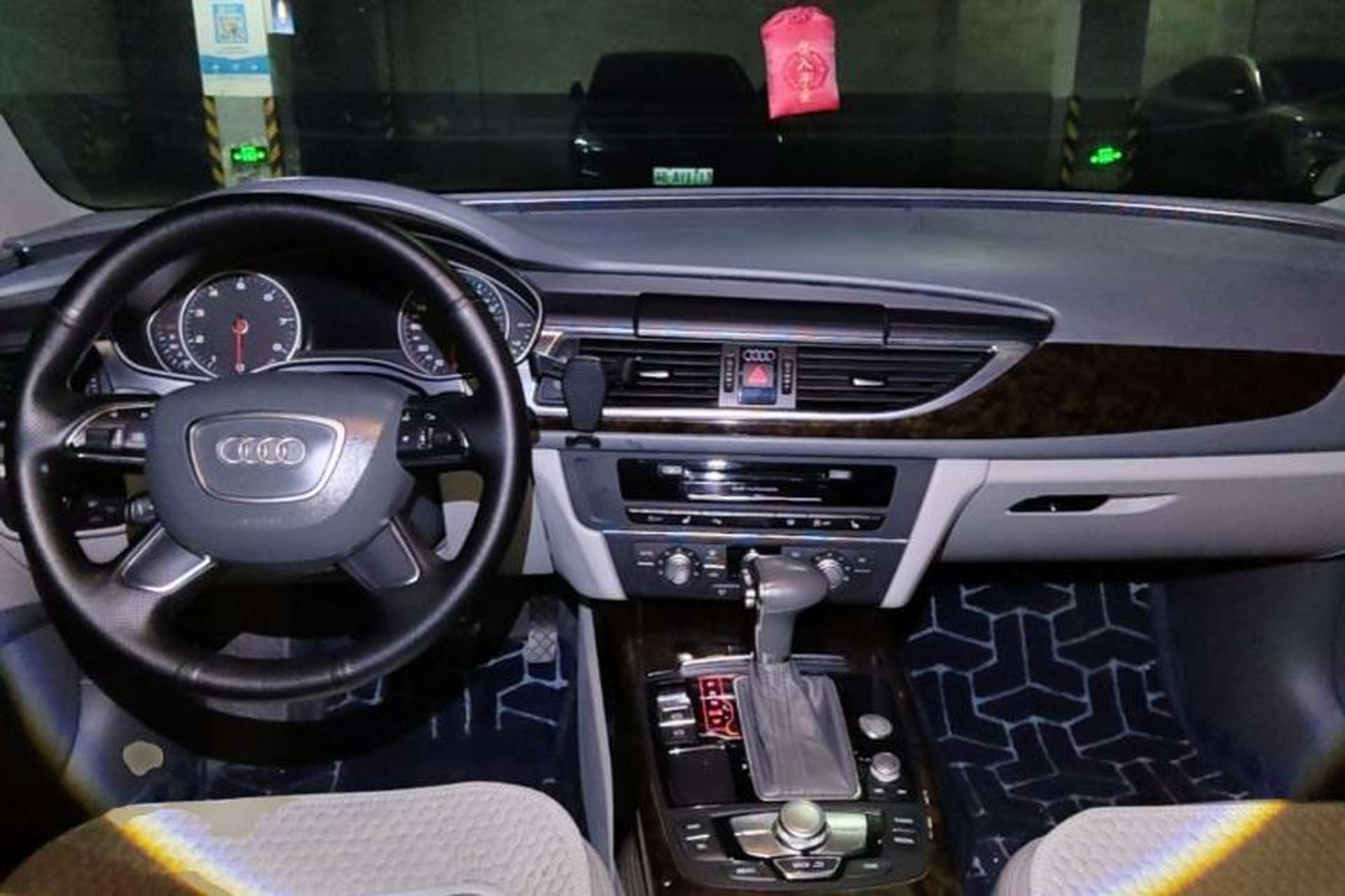 Used Audi A6L 2012 30 FSI Technology Edition Center Console