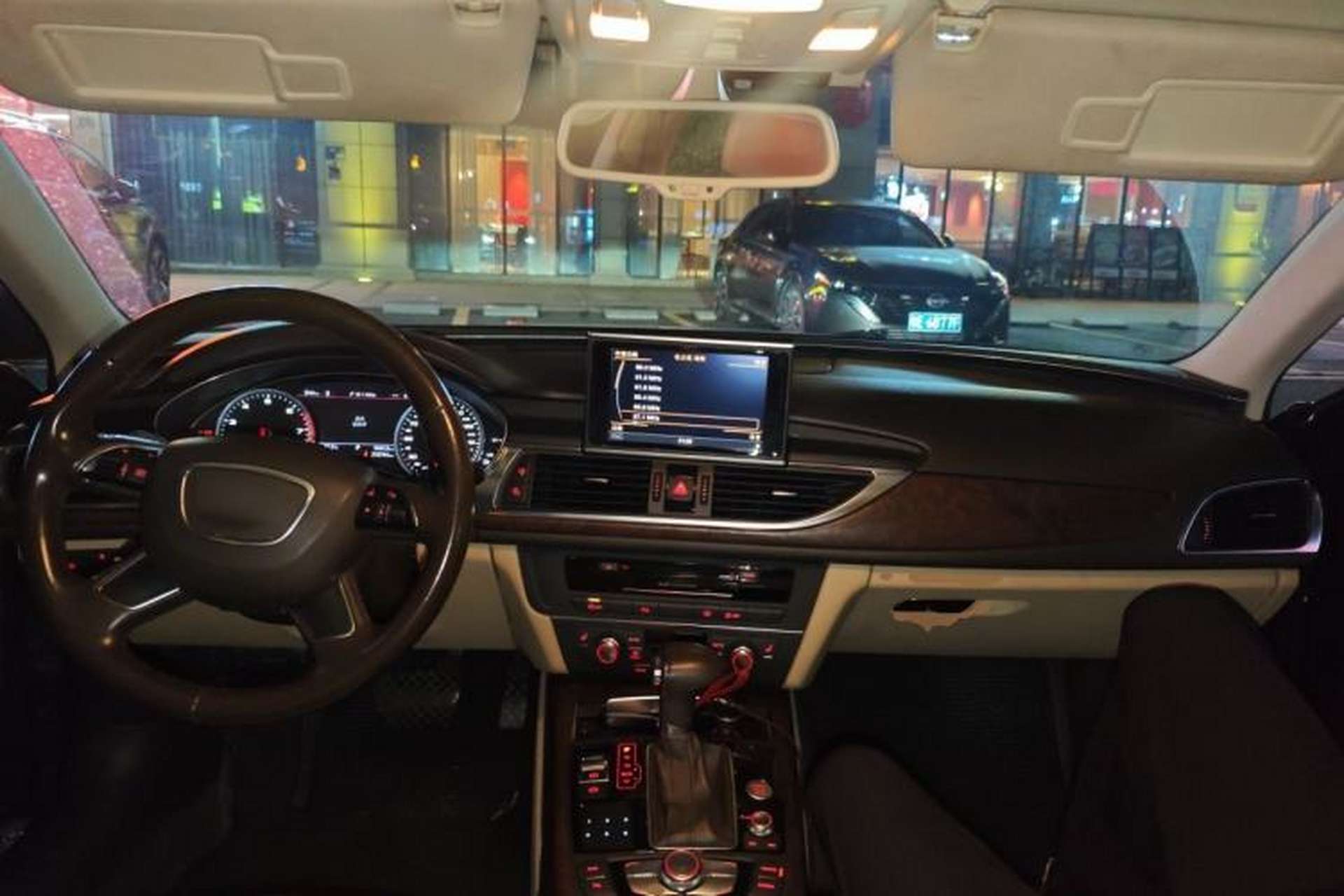Used Audi A6L 2012 30 FSI Comfort Model Center Console