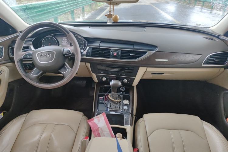 Used Audi A6L 2012 50 TFSI quattro Luxury Model Center Console