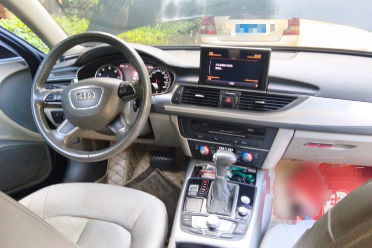 Used Audi A6L 2012 TFSI Comfort Model Center Console