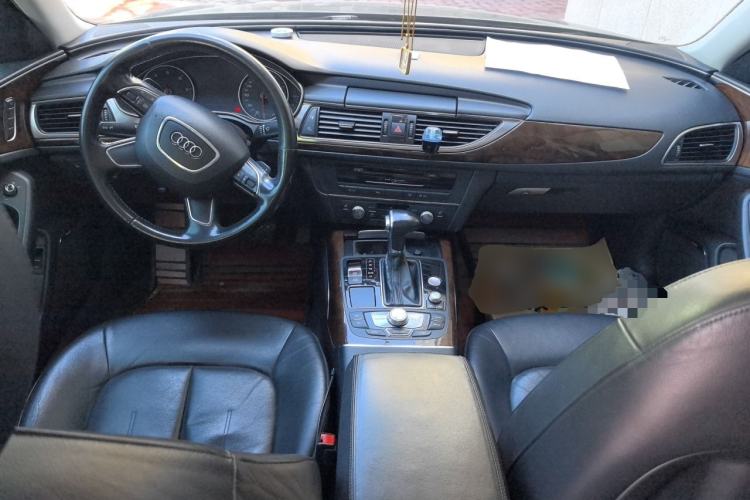 Used Audi A6L 2012 30 FSI Luxury Model Center Console