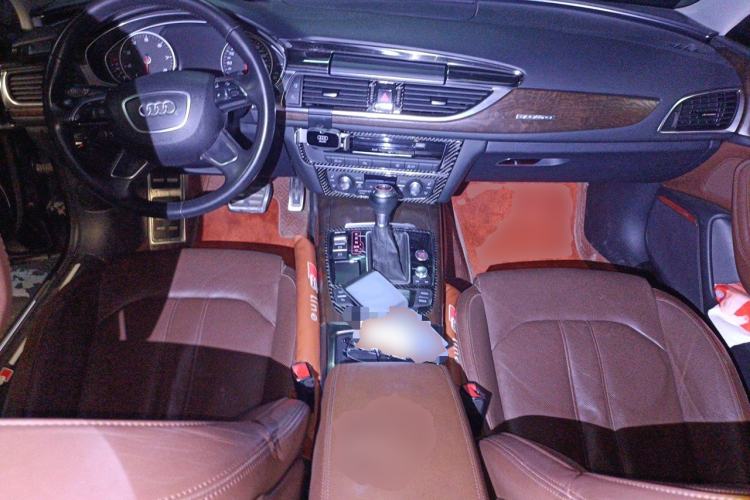 Used Audi A6L 2012 50 TFSI quattro Luxury Model Center Console