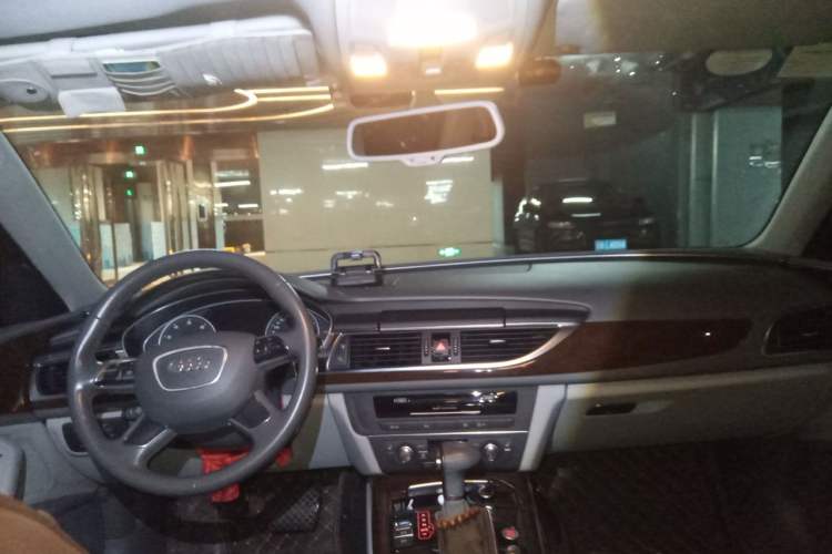 Used Audi A6L 2012 TFSI Standard Model Center Console