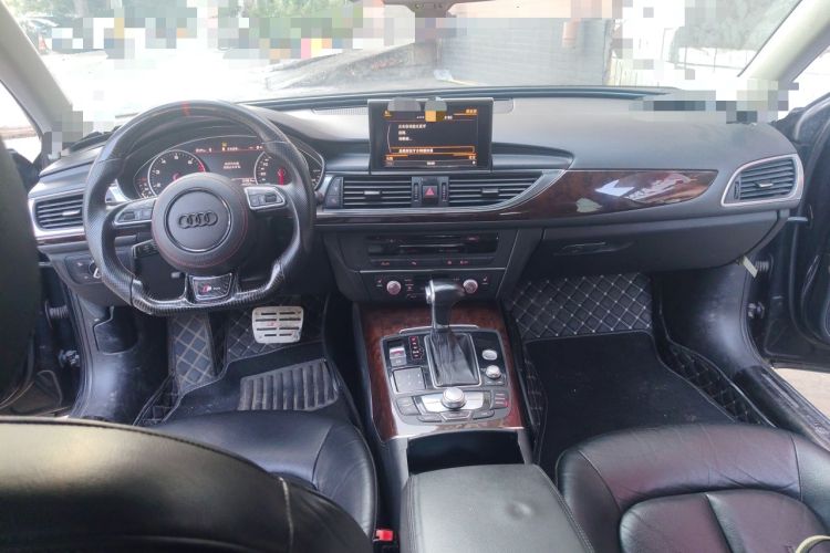 Used Audi A6L 2012 30 FSI Comfort Model Center Console