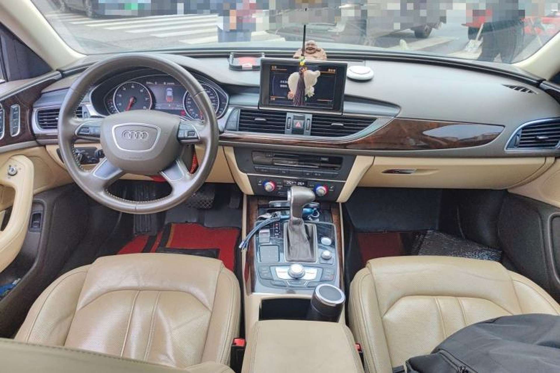 Used Audi A6L 2012 35 FSI Comfort Model Center Console