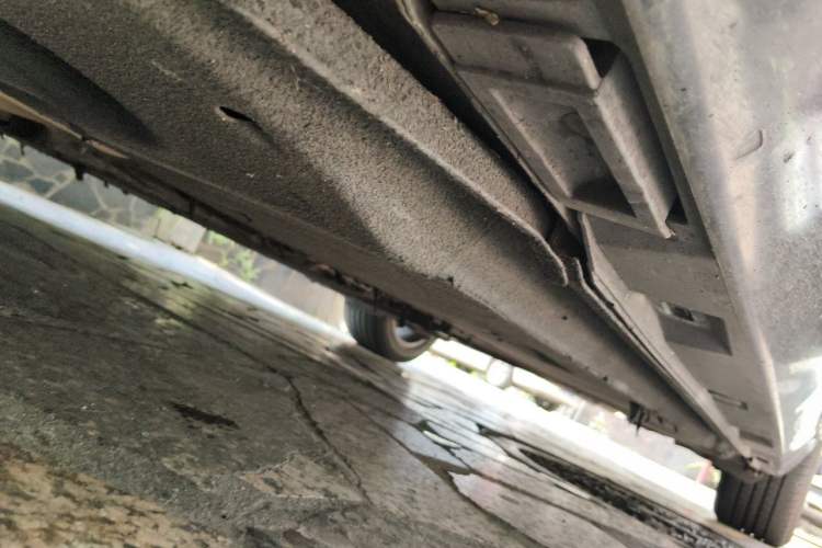 Used Audi A6L 2012 30 FSI Comfort Model Chassis Front Left