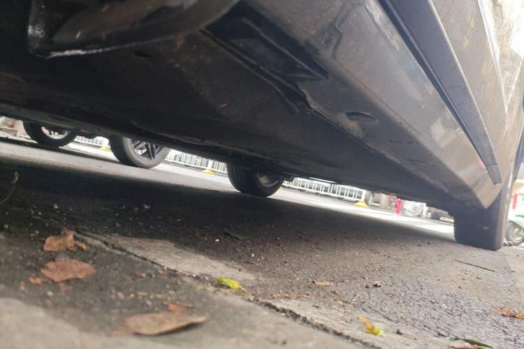 Used Audi A6L 2012 TFSI Standard Model Chassis Front Left