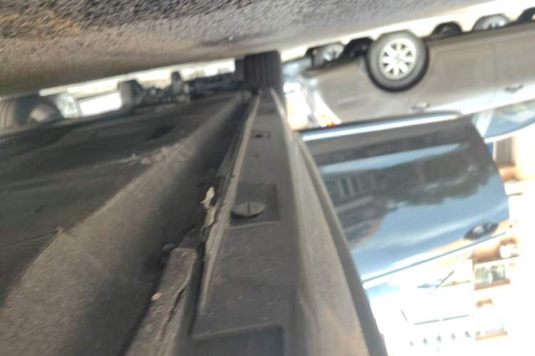 Used Audi A6L 2012 30 FSI Luxury Model Chassis Front Right