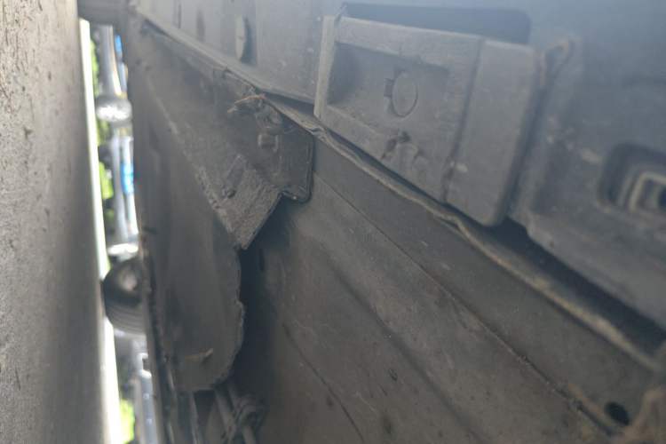 Used Audi A6L 2012 30 FSI Comfort Model Chassis Front Right