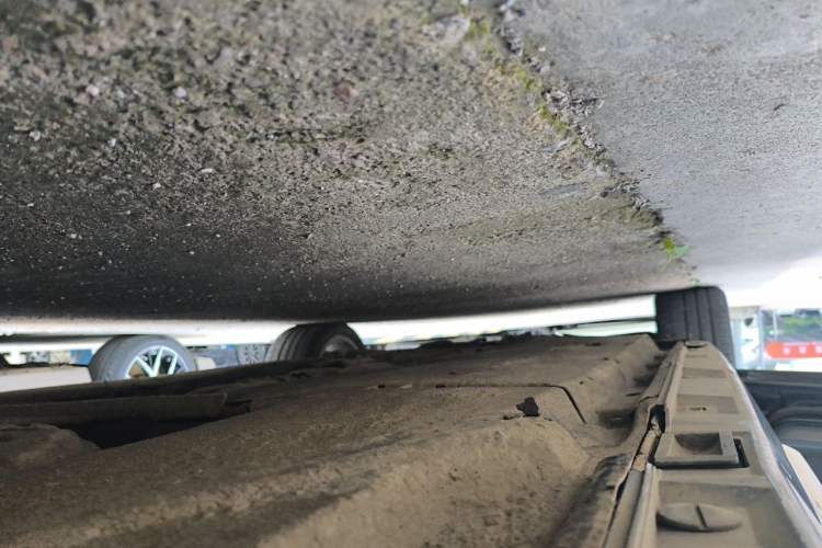 Used Audi A6L 2012 35 FSI Luxury Model Chassis Rear Left