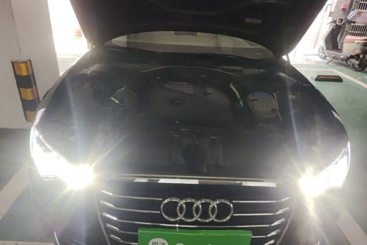 Used Audi A6L 2012 TFSI Standard Model Engine Bay