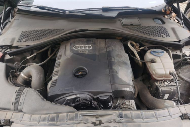 Used Audi A6L 2012 TFSI Standard Model Engine Bay