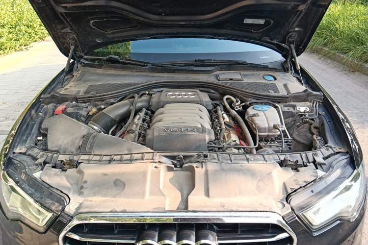 Used Audi A6L 2012 35 FSI Comfort Model Engine Bay