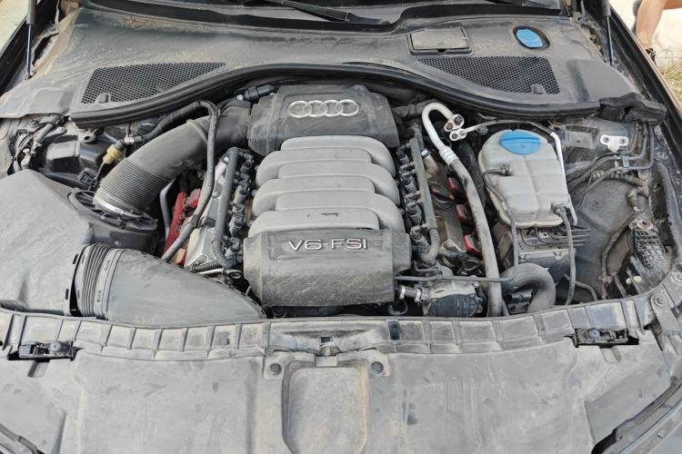 Used Audi A6L 2012 35 FSI Comfort Model Engine Bay