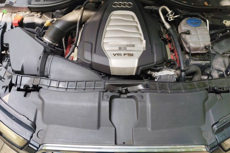 Used Audi A6L 2012 30 FSI Comfort Model Engine Bay