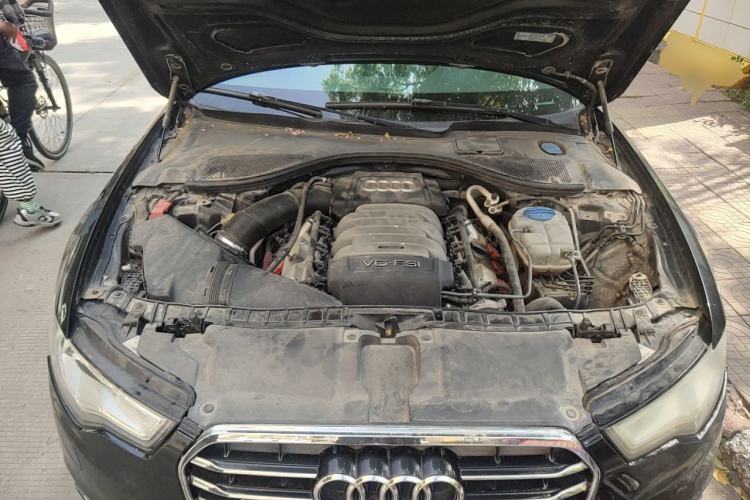 Used Audi A6L 2012 35 FSI quattro Luxury Model Engine Bay