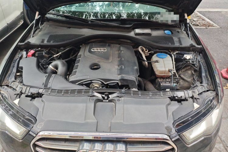 Used Audi A6L 2012 TFSI Standard Model Engine Bay