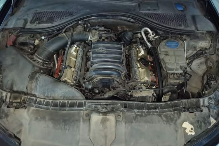 Used Audi A6L 2012 30 FSI Comfort Model Engine Bay