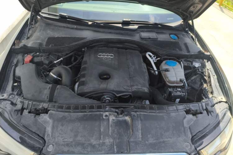 Used Audi A6L 2012 TFSI Standard Model Engine Bay