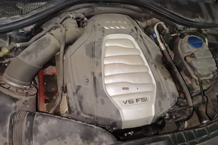 Used Audi A6L 2012 30 FSI Technology Edition Engine Bay