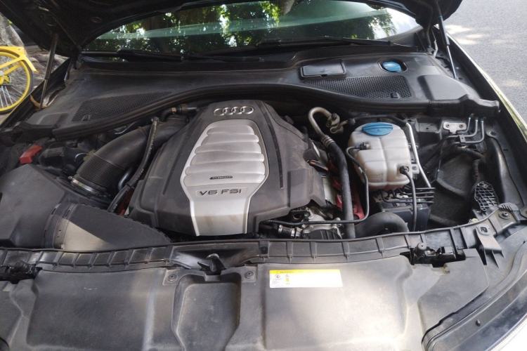 Used Audi A6L 2012 30 FSI Comfort Model Engine Bay