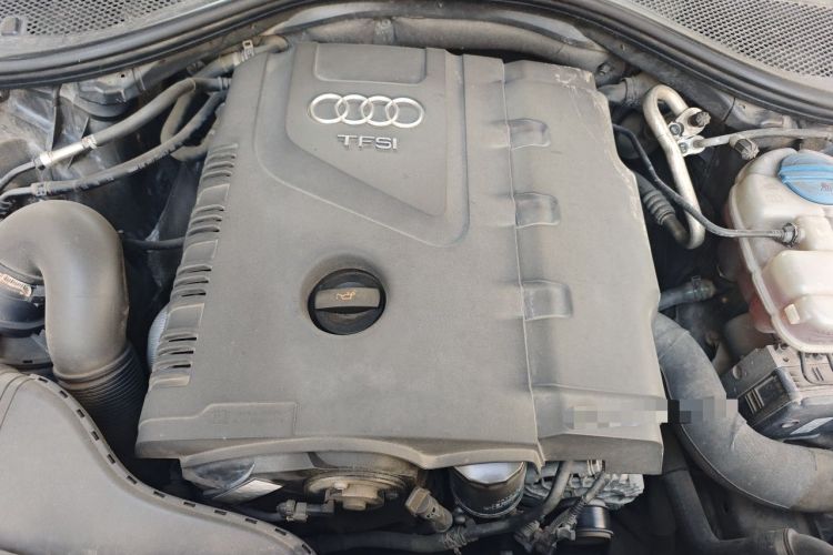 Used Audi A6L 2012 TFSI Standard Model Engine Bay