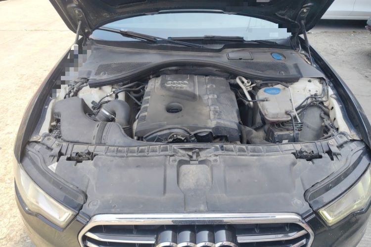 Used Audi A6L 2012 TFSI Standard Model Engine Bay