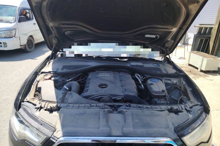 Used Audi A6L 2012 TFSI Standard Model Engine Bay