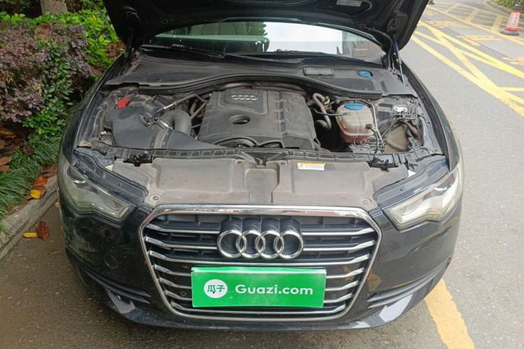 Used Audi A6L 2012 TFSI Standard Model Engine Bay