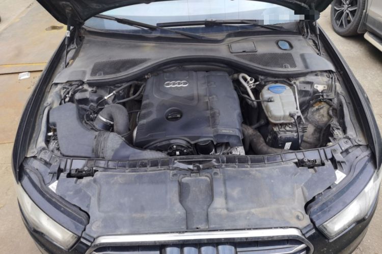 Used Audi A6L 2012 TFSI Standard Model Engine Bay
