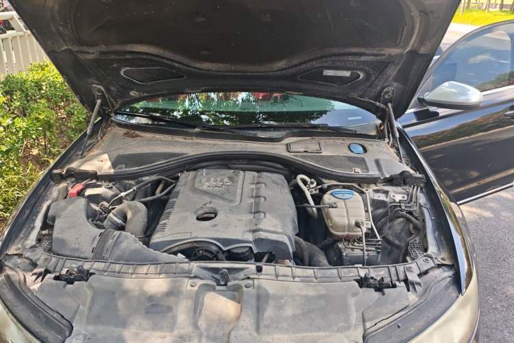 Used Audi A6L 2012 TFSI Standard Model Engine Bay