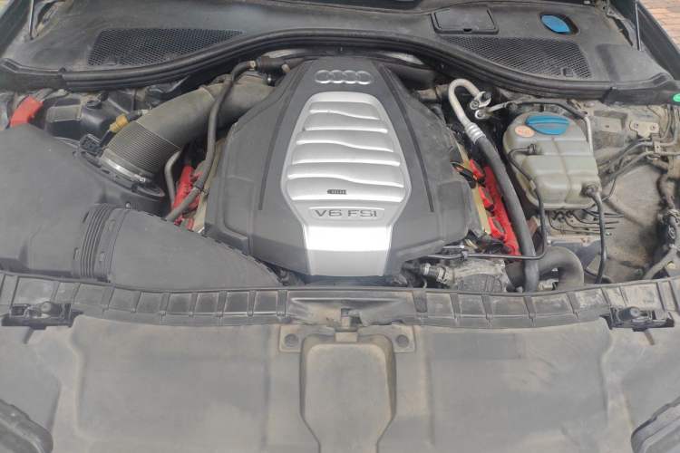 Used Audi A6L 2012 30 FSI Comfort Model Engine Bay